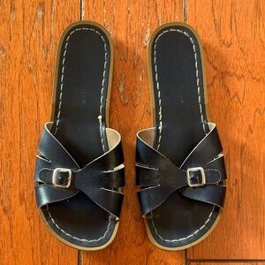 Salt Water Classic Slides in Navy Blue